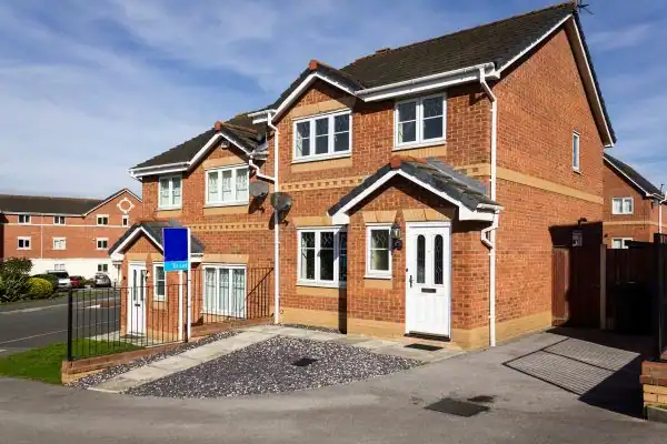 Learn about party wall notice Farnham do you need one?